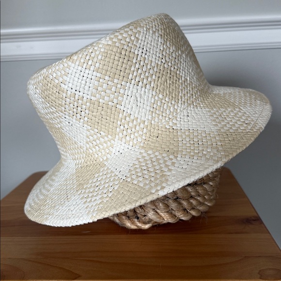 NWT J.Crew Factory Ivory & Beige Gingham Checkered Bucket Hat Size Med / Large - Picture 3 of 17